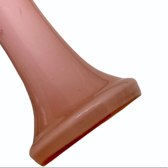 Vintage Czechoslovakia Signed 8” Ruffle Glass Vase - Picture 7 of 8